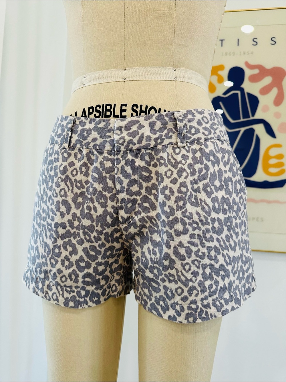 Leopard Print Low Rise Linen Shorts - Picture 5 of 15